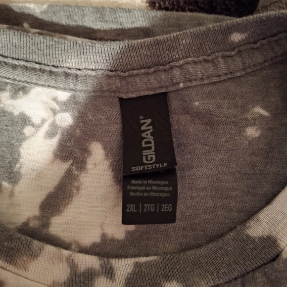 Bleached Yellowstone Dutton Ranch T-Shirt - Picture 4 of 4